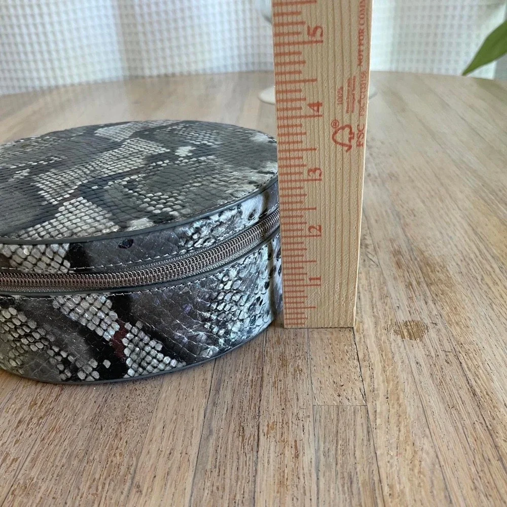 ANISA Snakeskin‎ Metallic Print Round Makeup Travel Case Bag Organizer